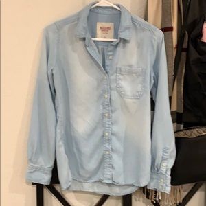 Mosssimo. Button down top. Size S.